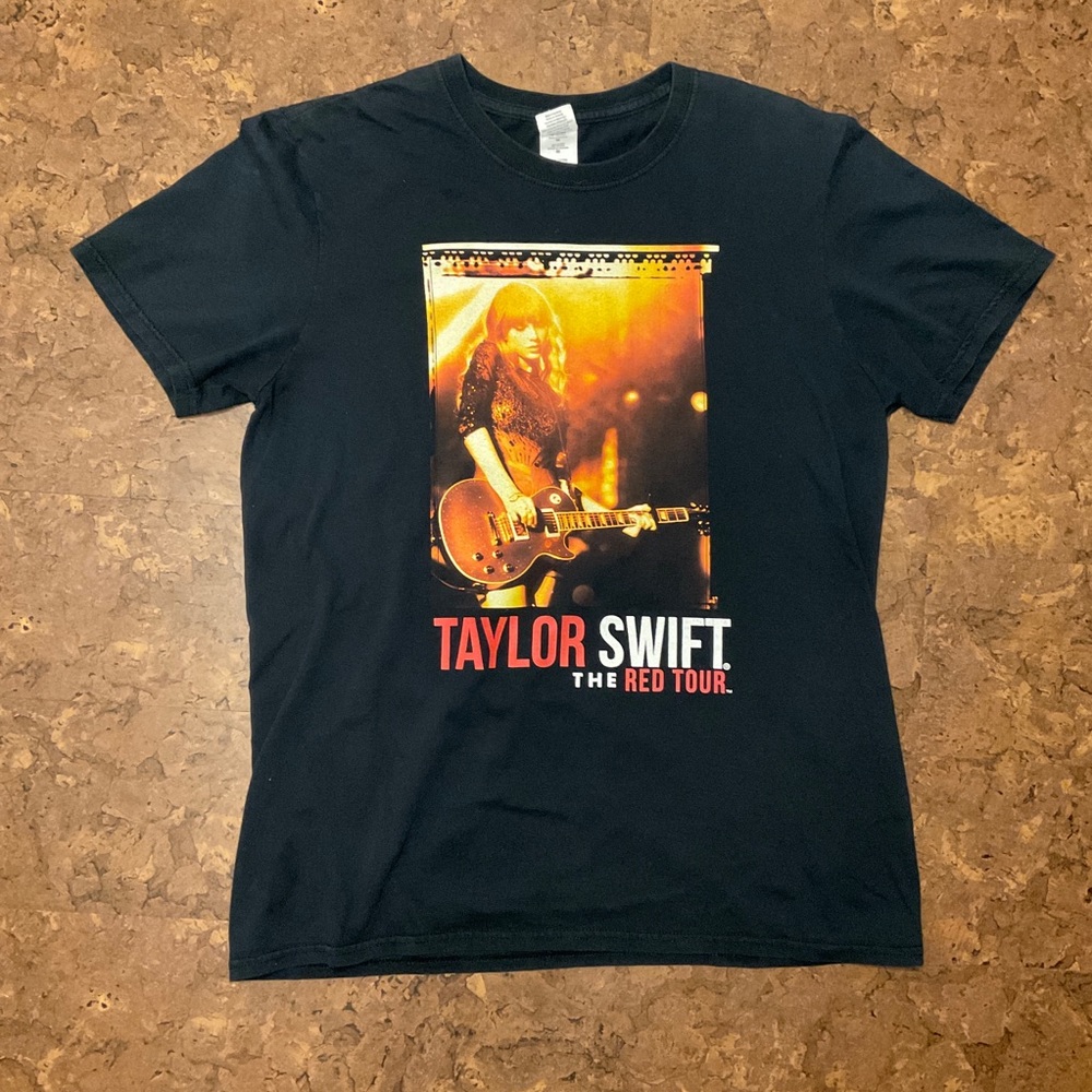 Taylor Swift the red tour double-sided graphic T-shirt medium